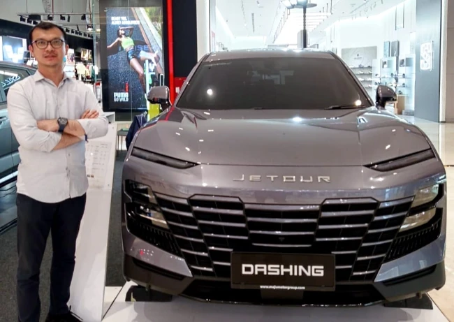 hendry-branch-manager-jetour-jakarta-indonesia